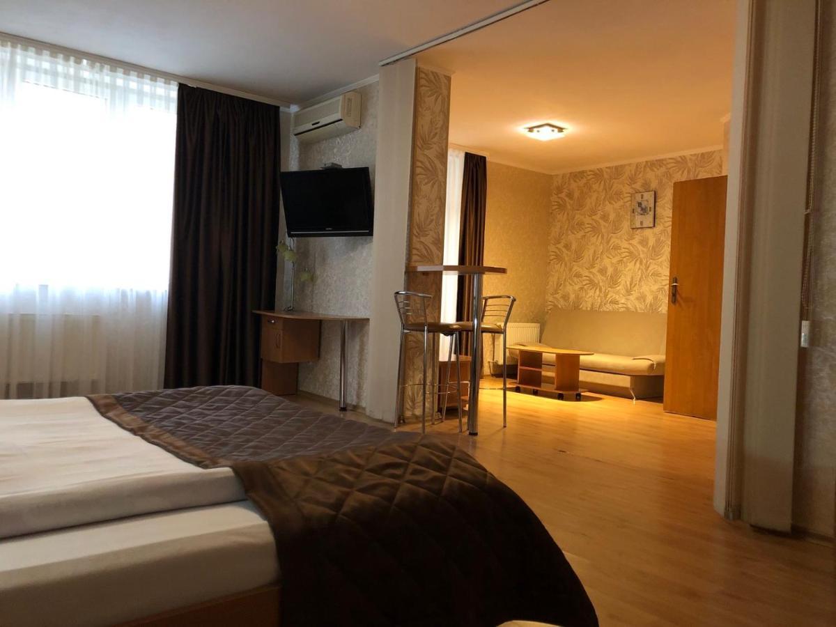 Comfort Hotel Kiev Extérieur photo
